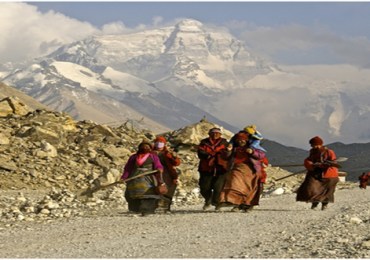 Adventure Sense | Luxury Adventure DMC 67 Lhasa To Yamdrok Lake Trek
